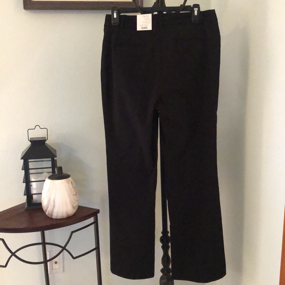 Time & Tru NWT Straight Through The Hip Black Pants